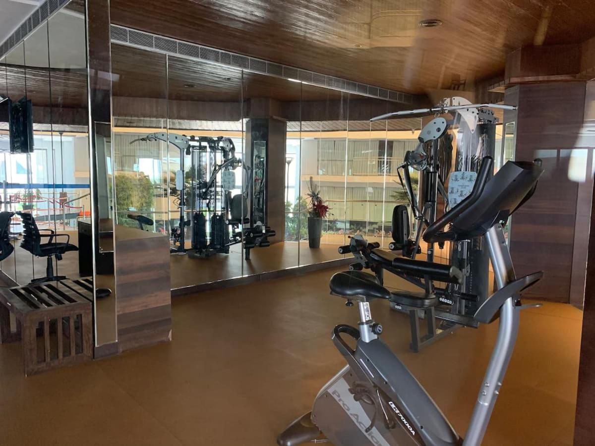Rajhans Belliza Luxurious Studio Apartment Surat Ngoại thất bức ảnh